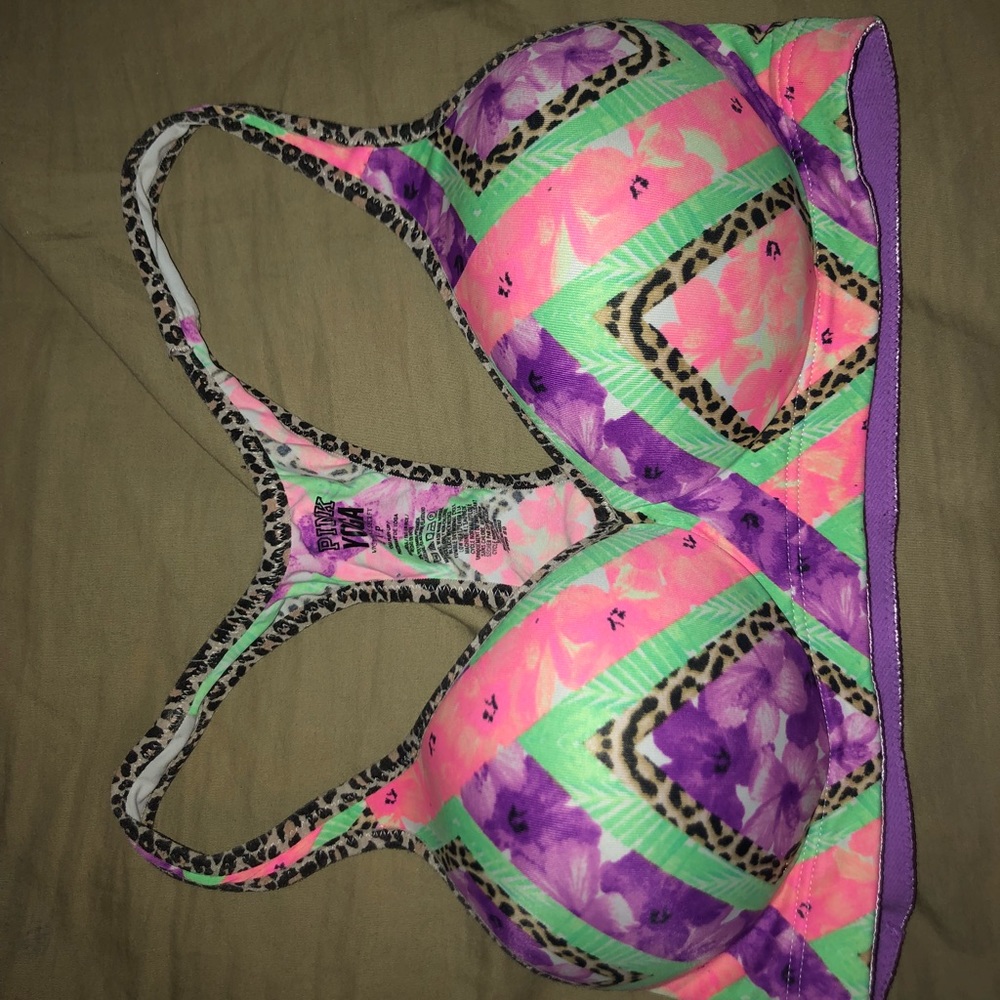 Sports bra